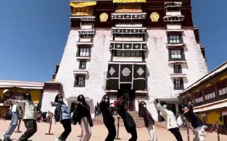 4月份去西藏旅游大概多少钱？2个人去拉萨旅游一般多少钱？
